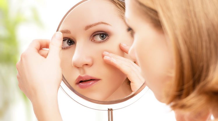 woman-skin-mirror_sm